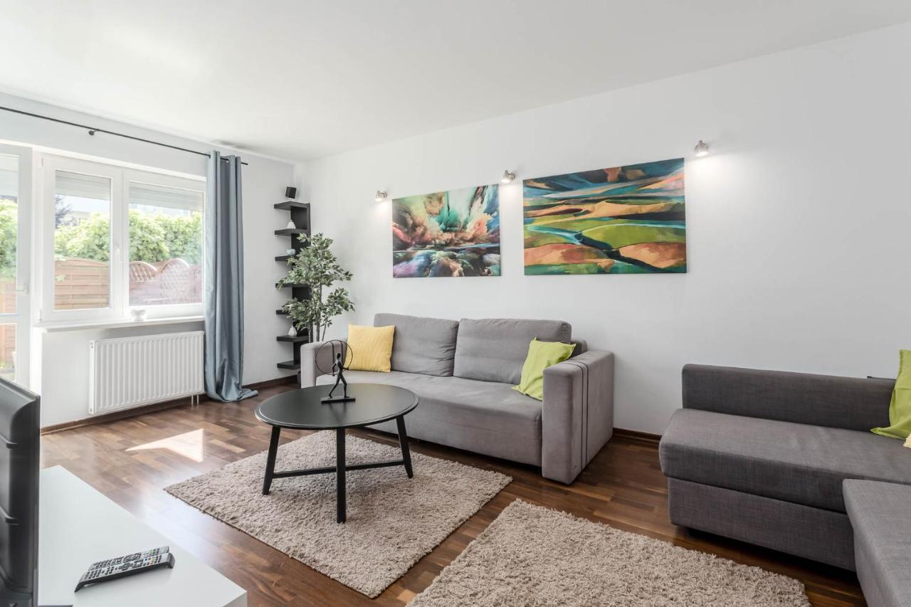 Chill Apartments Kabaty Family วอร์ซอ ภายนอก รูปภาพ